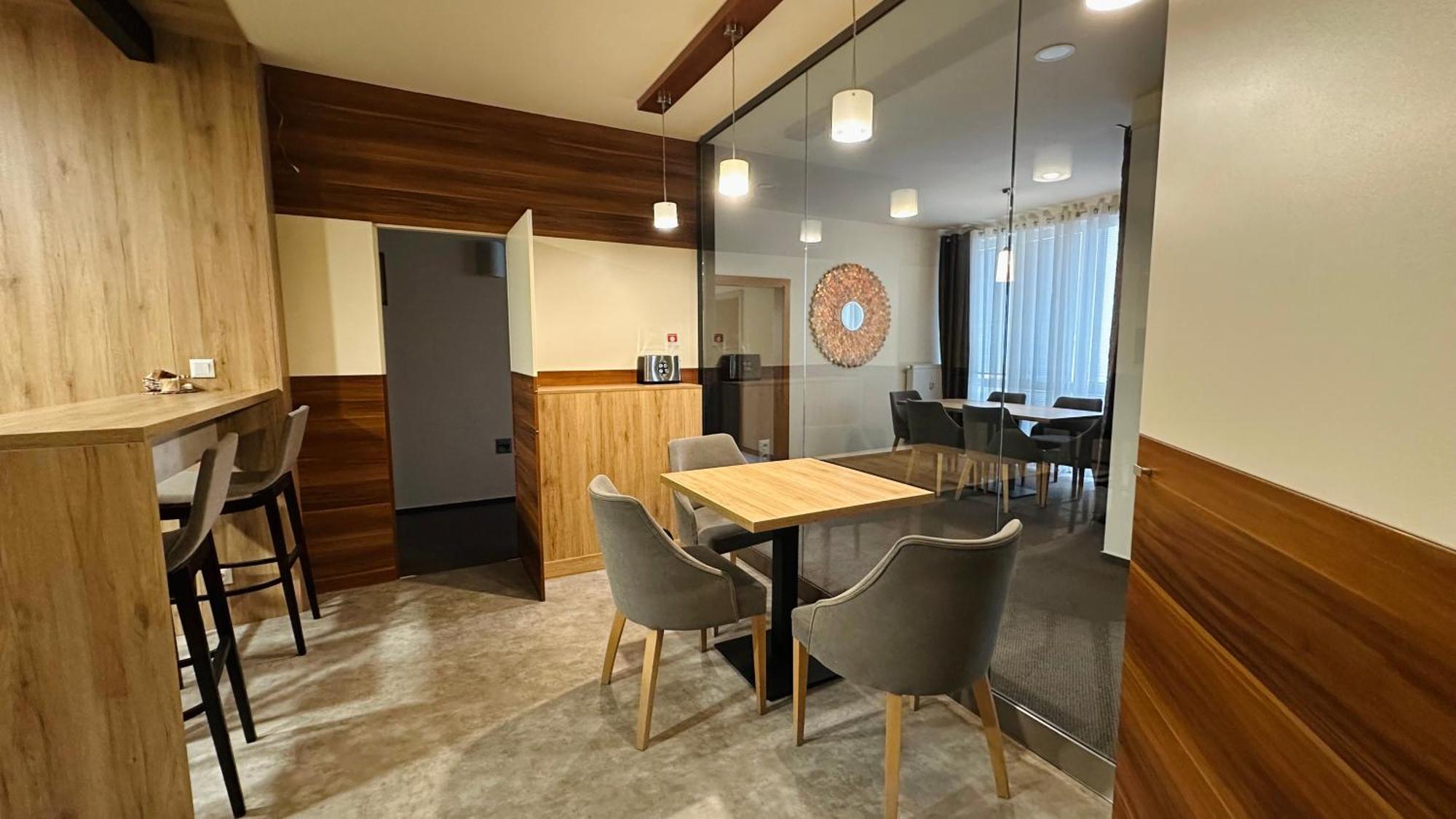 Privilege - Empire Hotels Group Kosice Ngoại thất bức ảnh