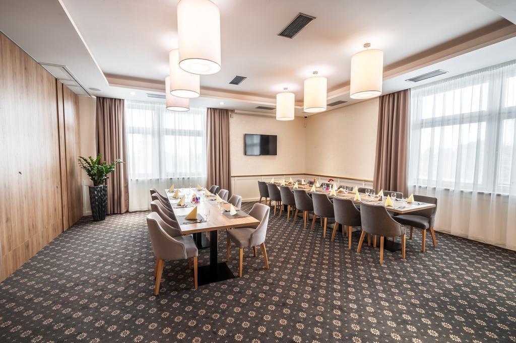 Privilege - Empire Hotels Group Kosice Ngoại thất bức ảnh